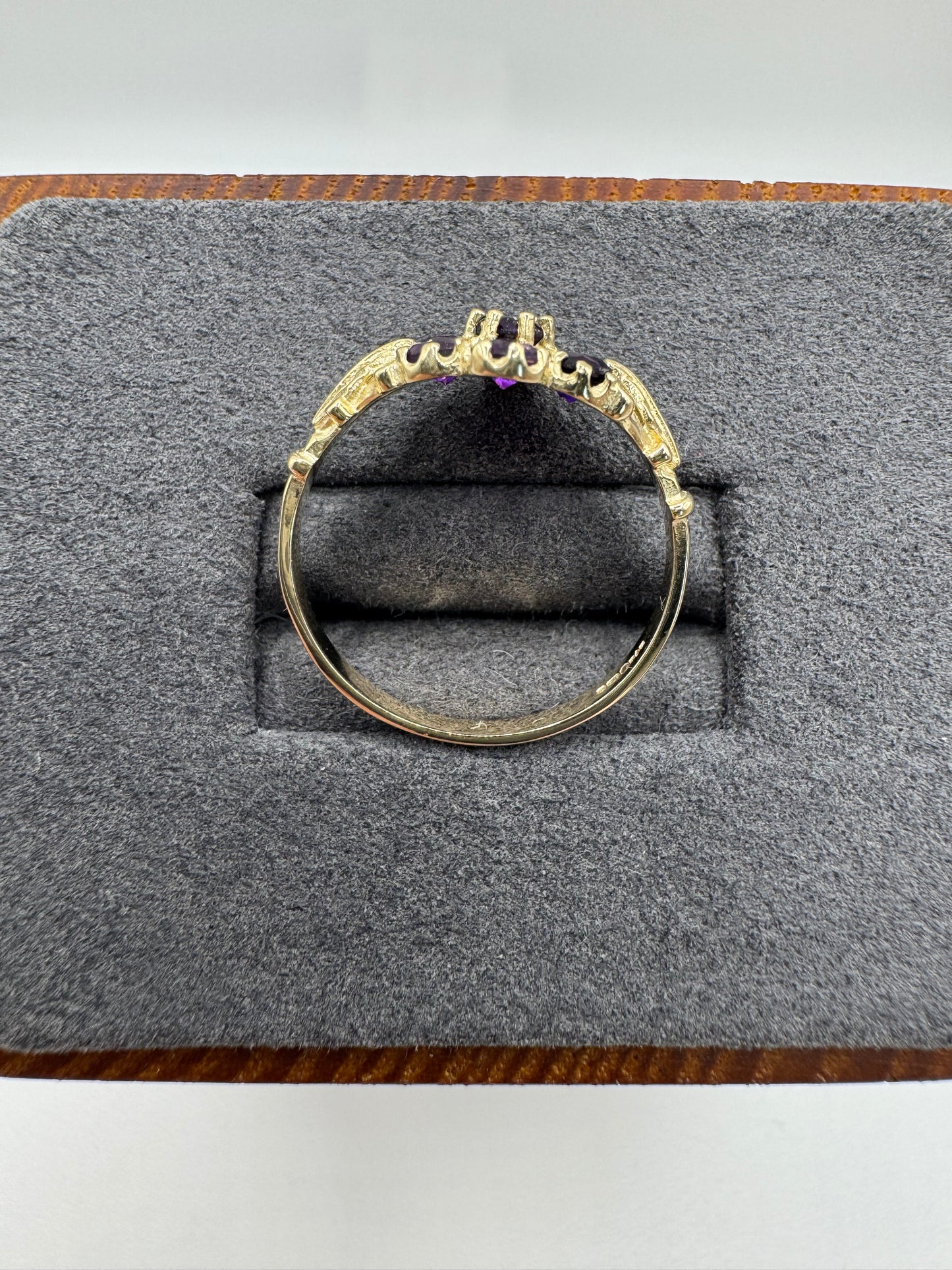 9ct gold amethyst cluster ring