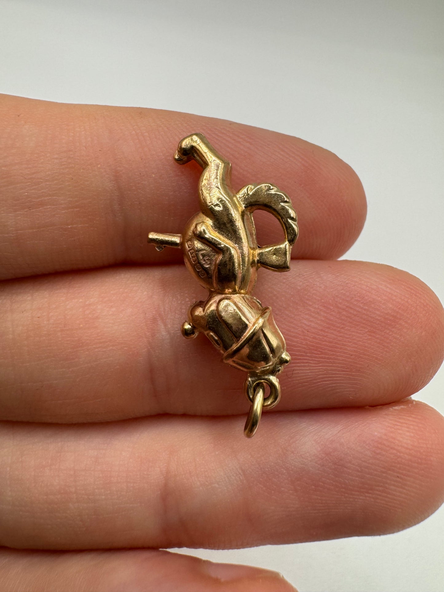 9ct gold hunting dog charm
