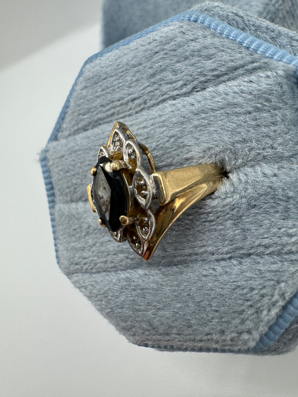 9ct gold sapphire and diamond ring