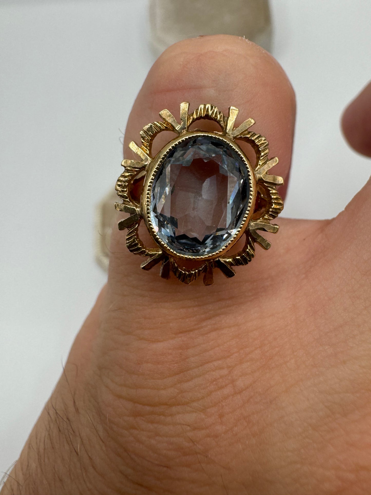 9ct gold blue topaz ring