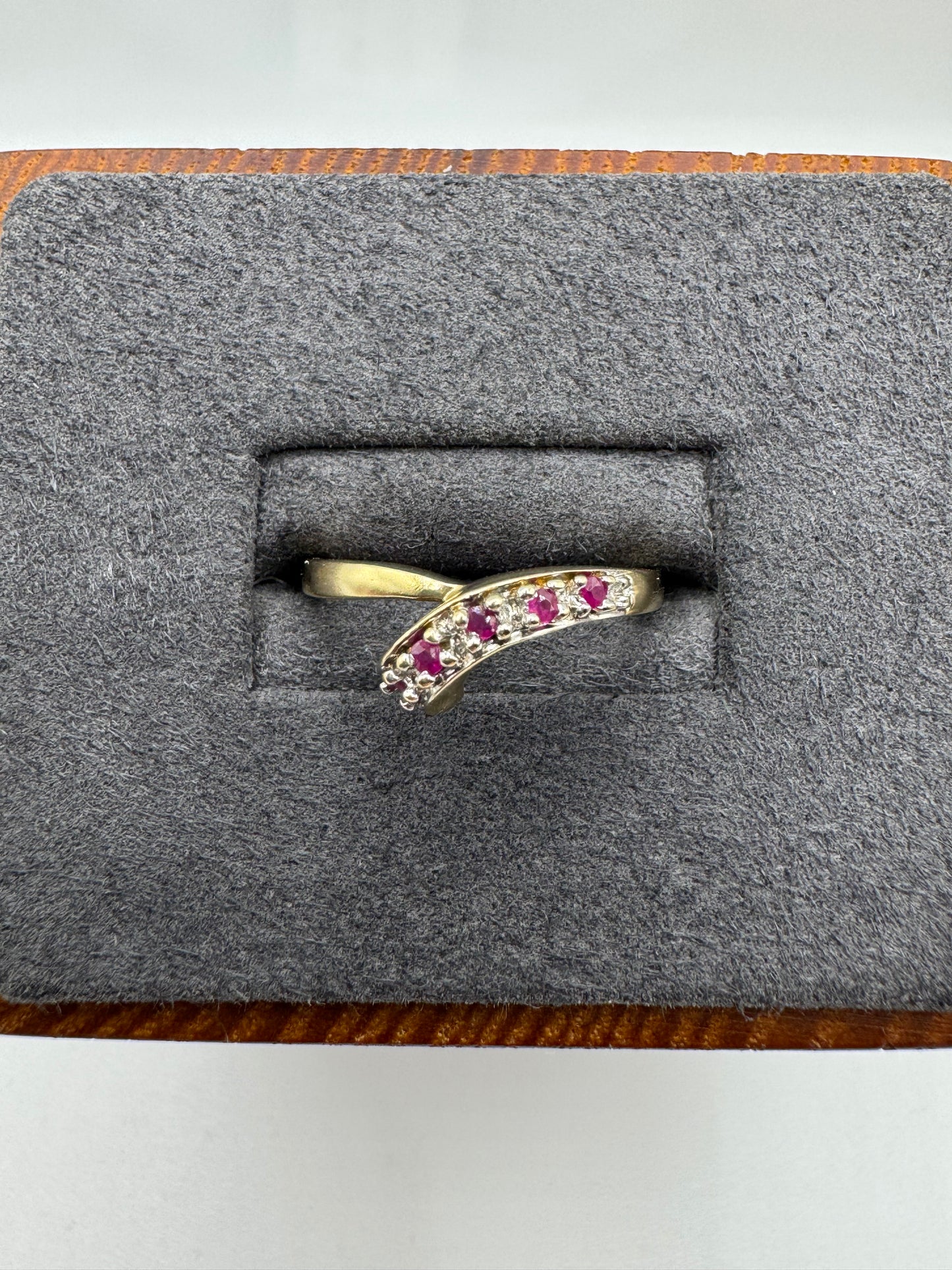 9ct gold ruby and diamond wishbone ring