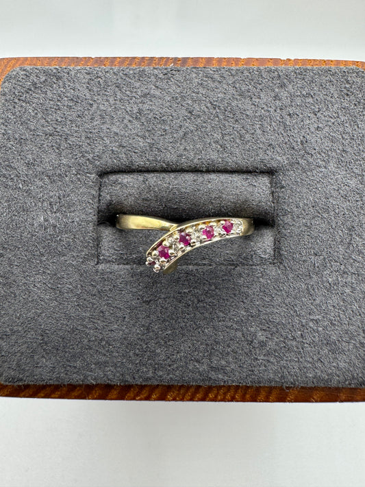 9ct gold ruby and diamond wishbone ring
