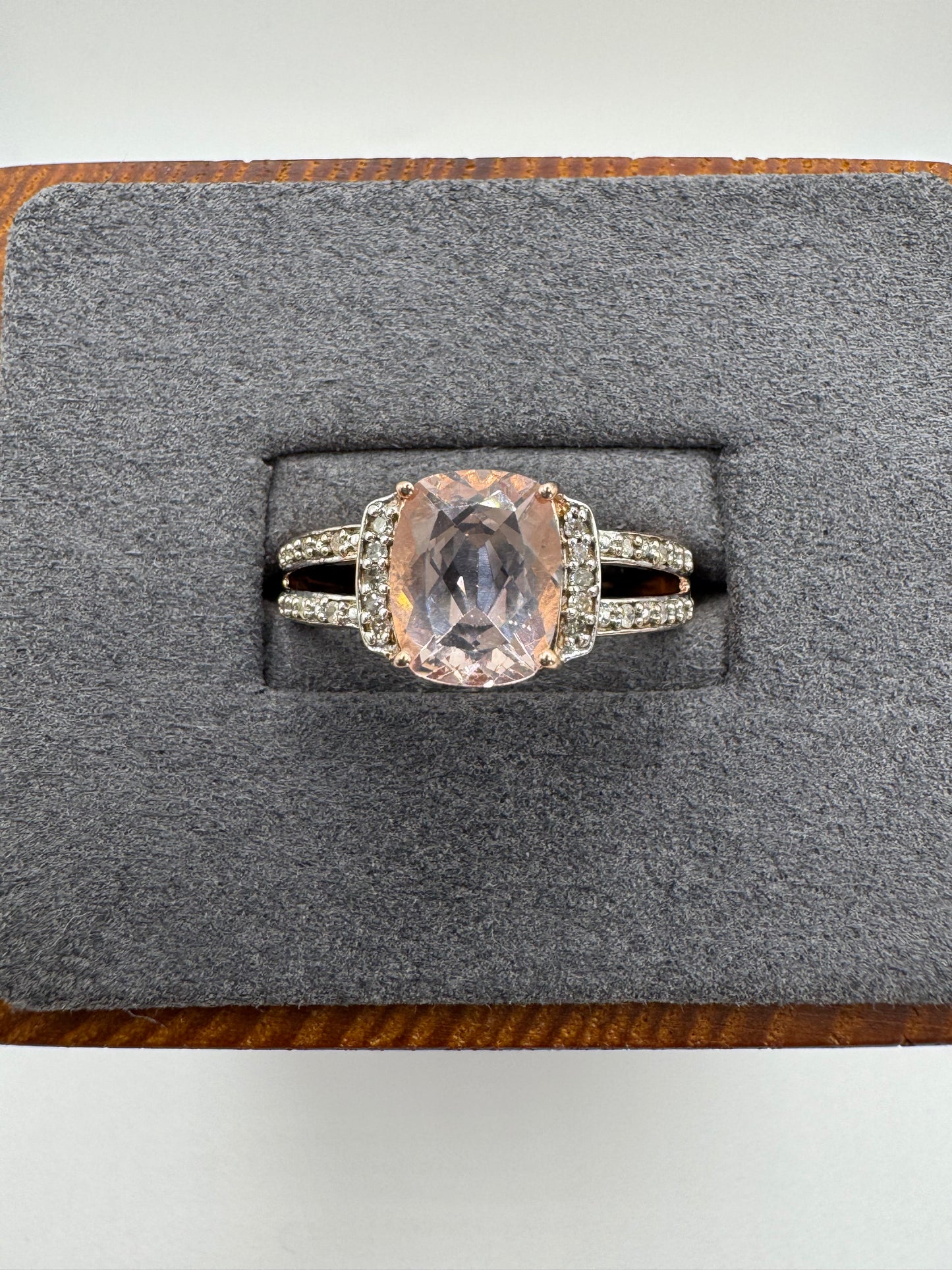 9ct rose gold morganite and diamond ring