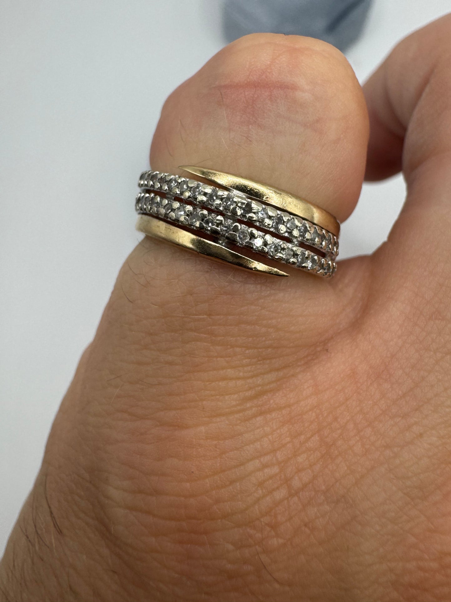 9ct gold 25 point diamond ring