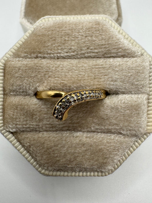 9ct gold diamond wishbone ring