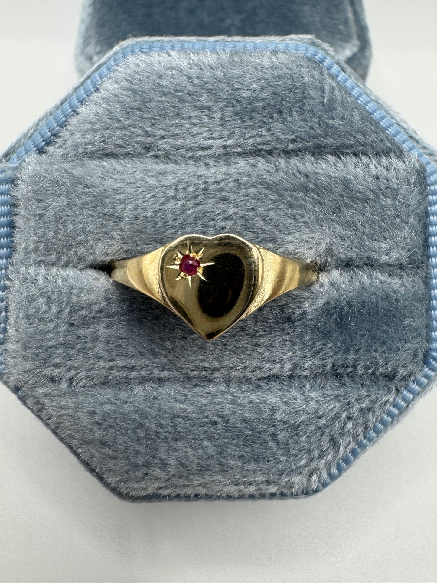 9ct gold ruby heart signet ring