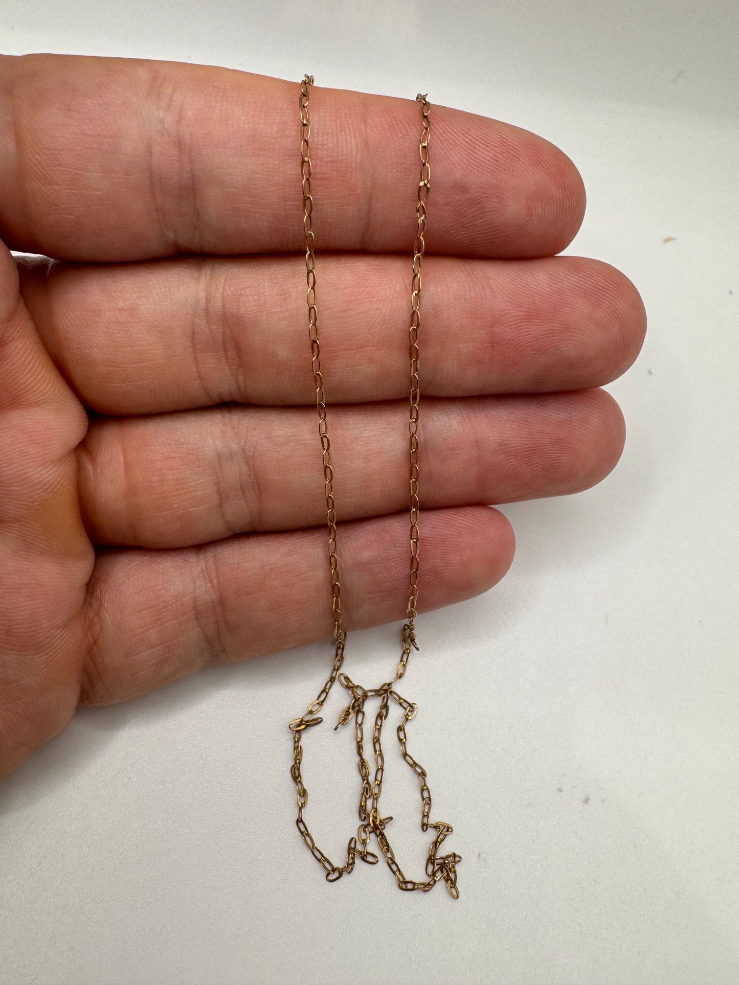 Antique 9ct gold chain 21