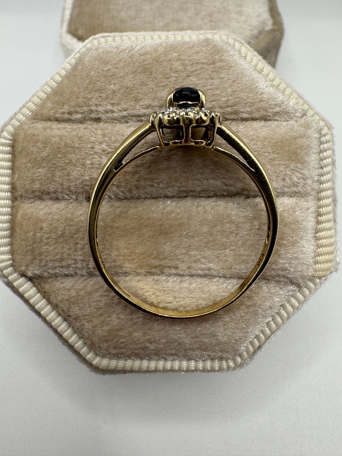 9ct gold sapphire and diamond ring
