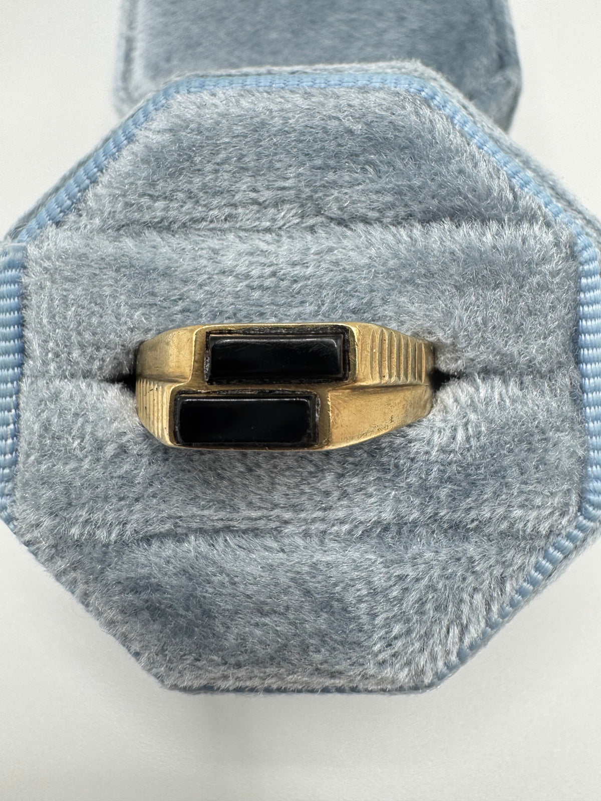 Vintage heavy 9ct gold double onyx signet ring