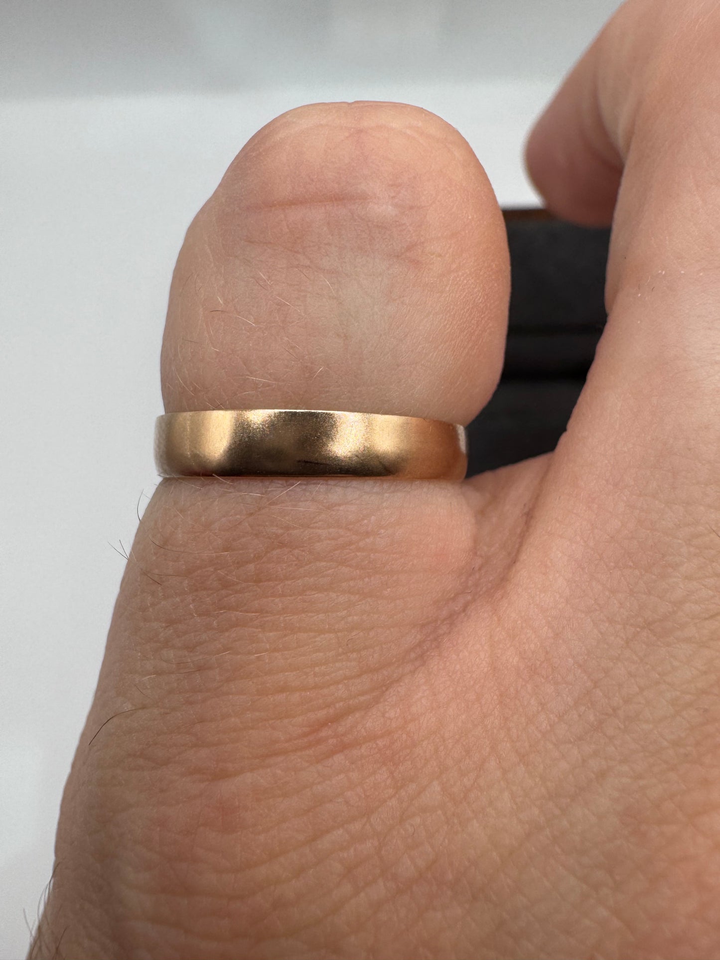 9ct rose gold wedding style ring