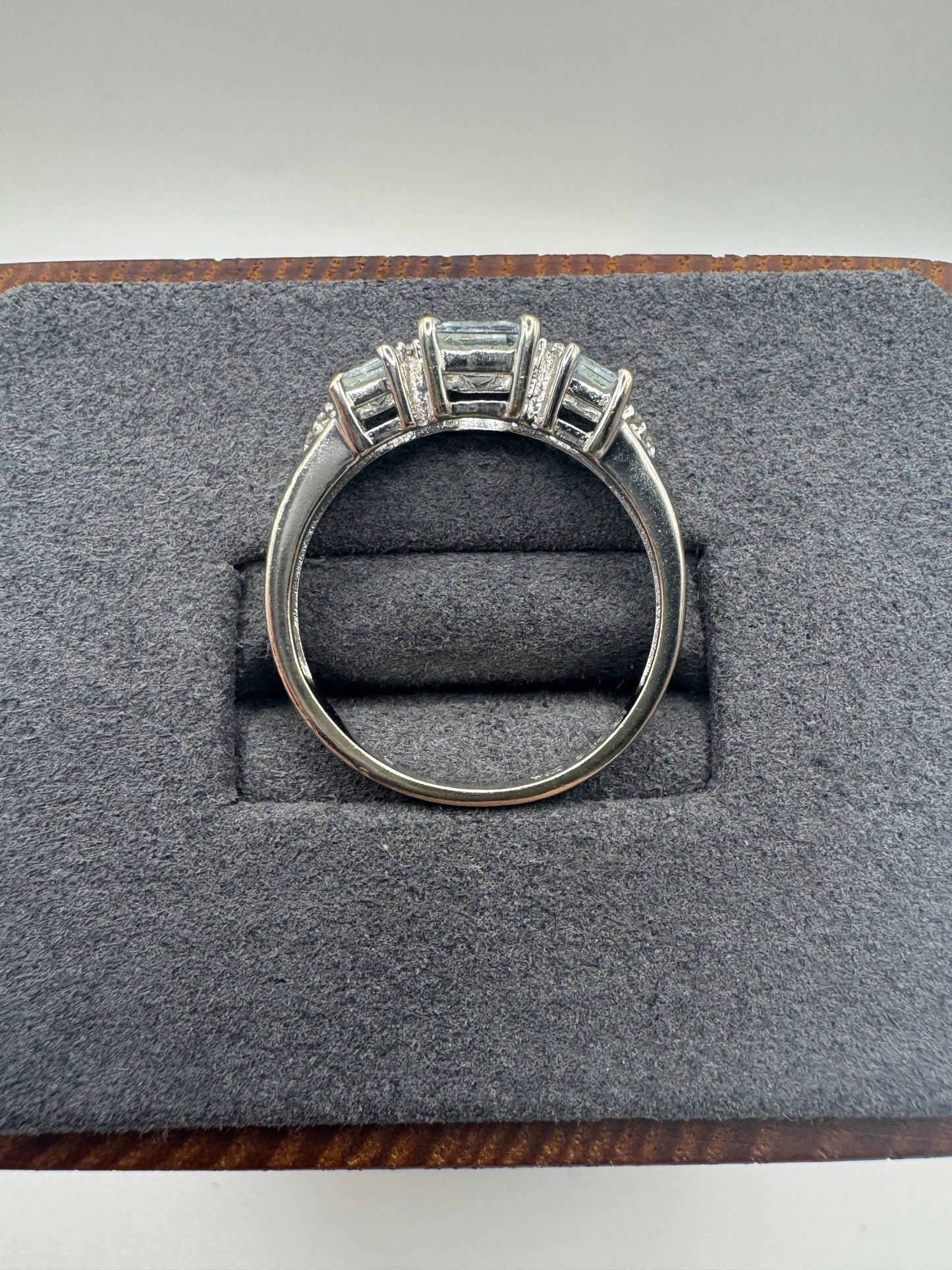 9ct white gold topaz and diamond ring
