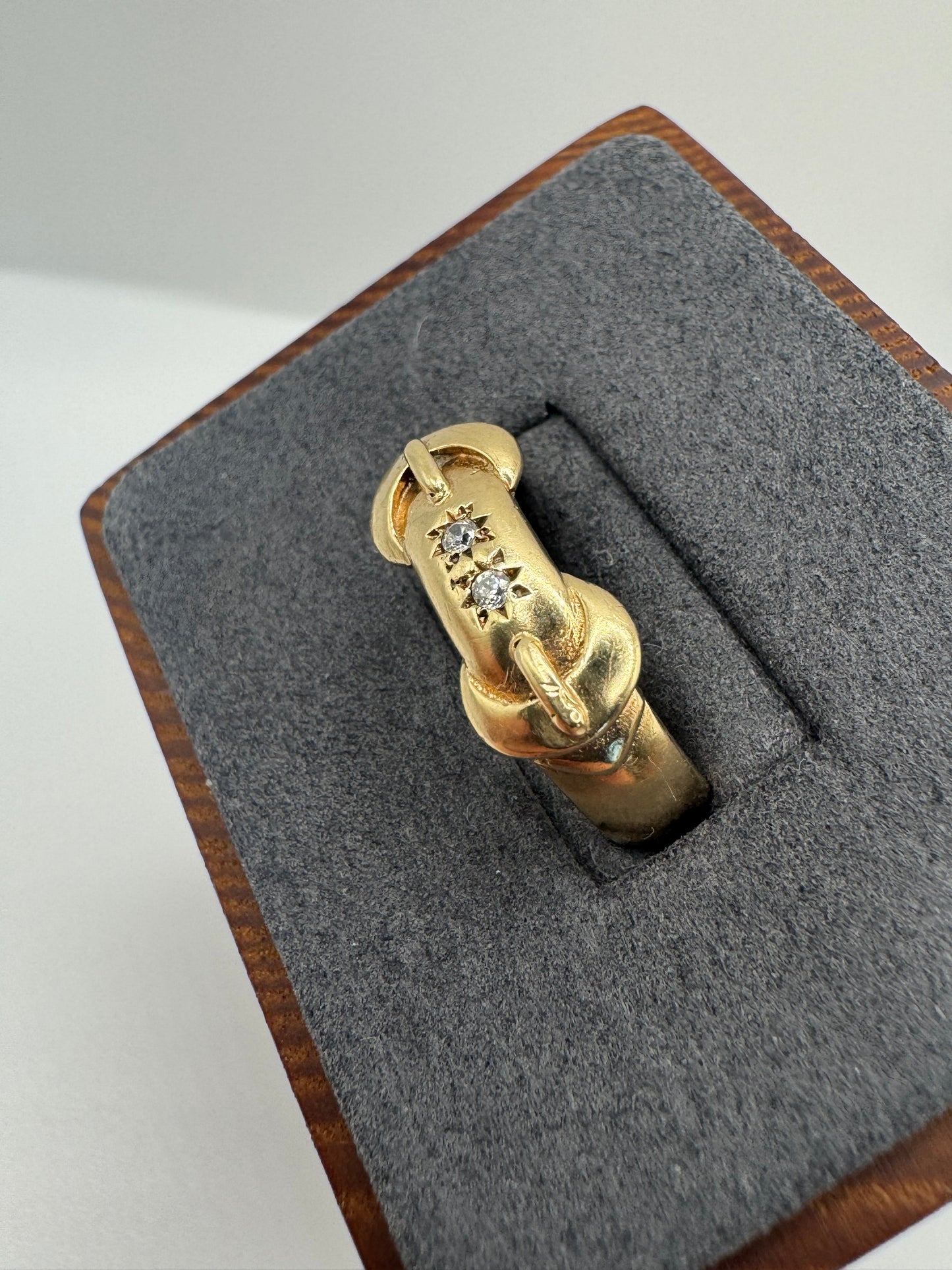 Heavy 9ct gold cz gypsy double buckle ring