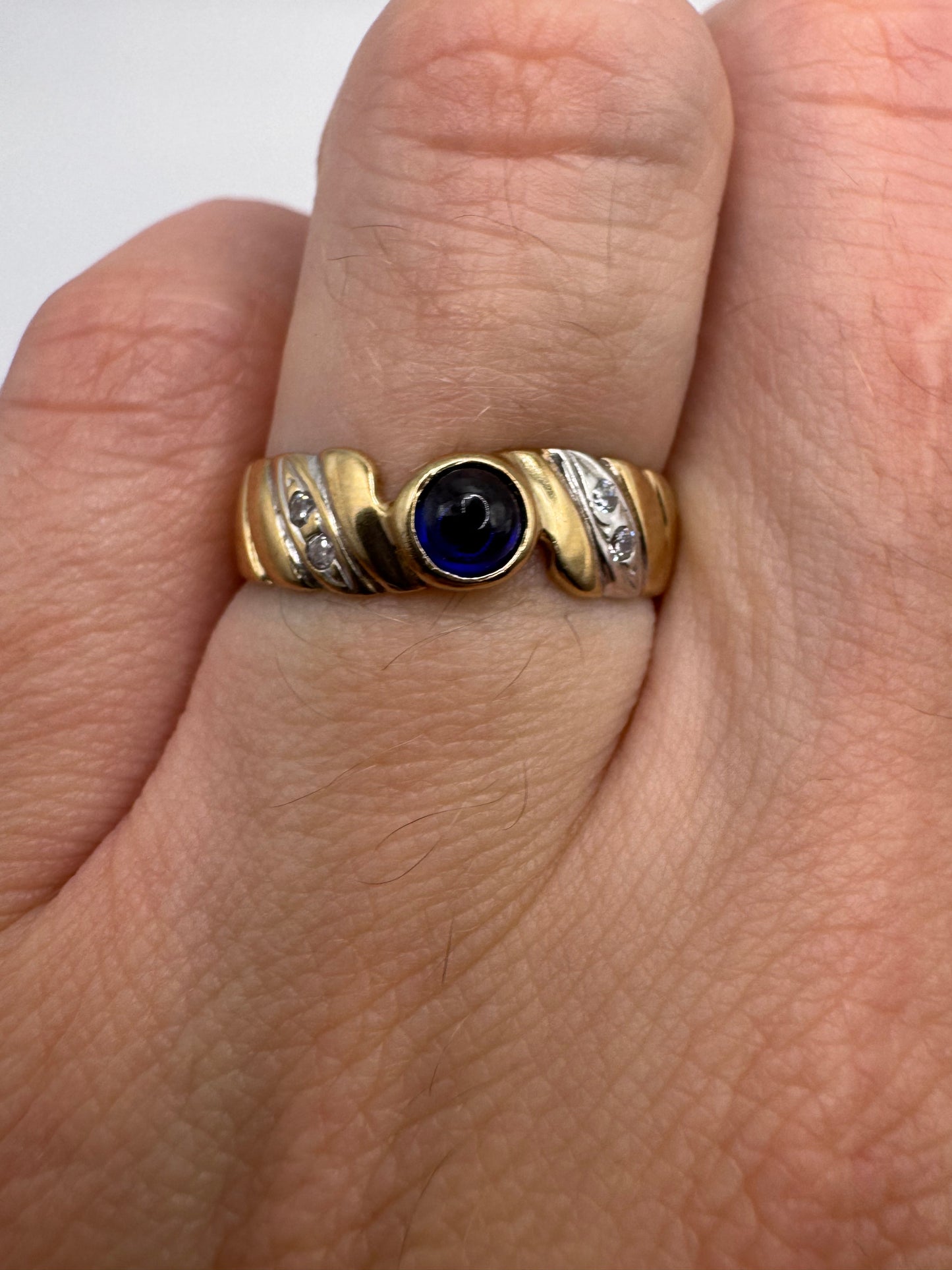 9ct gold cabochon kyanite and diamond ring