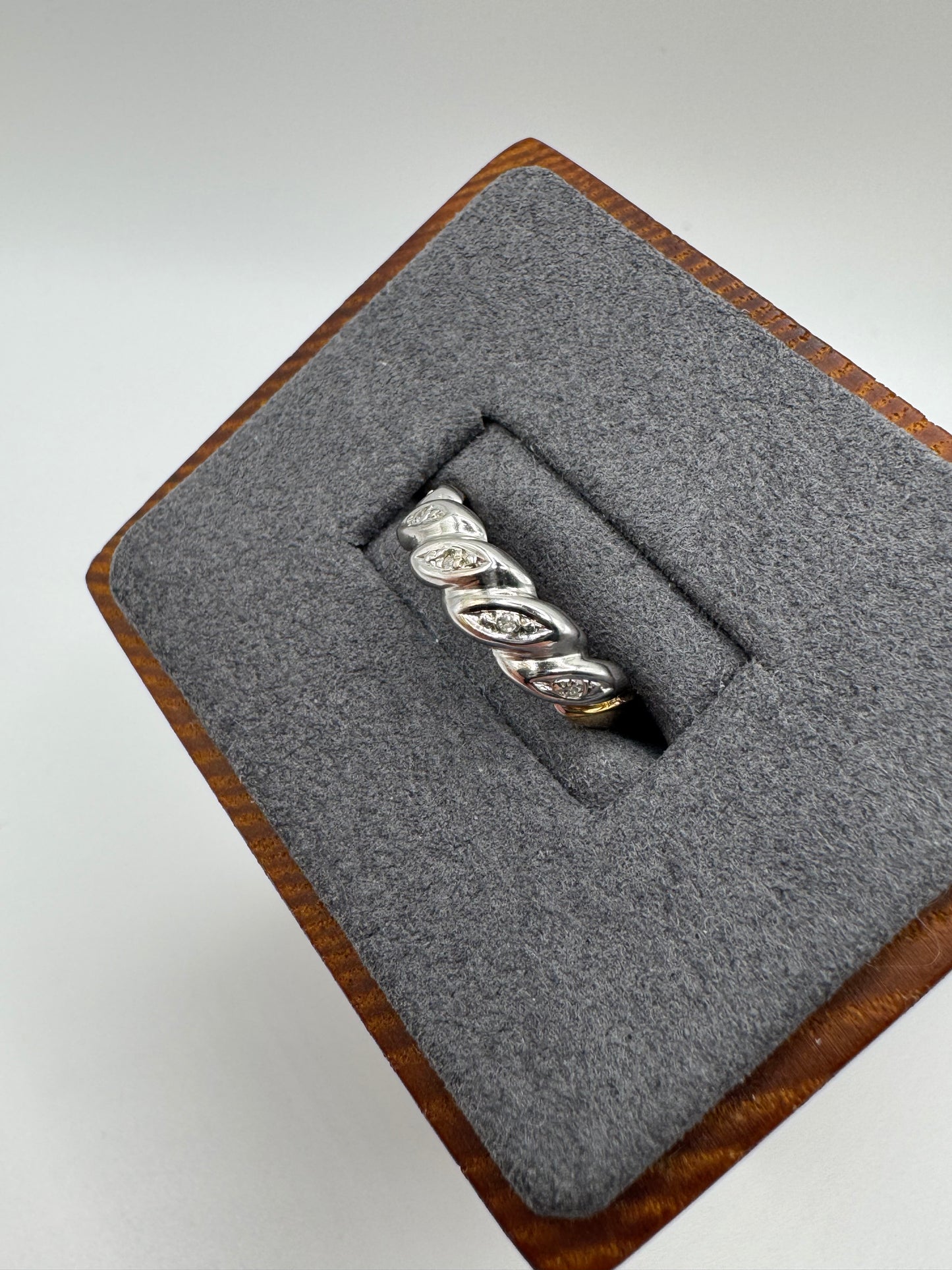 9ct two tone gold diamond ring