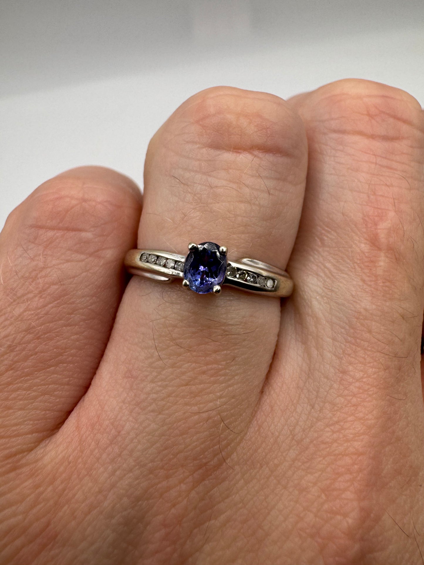 9ct white gold tanzanite and diamond ring