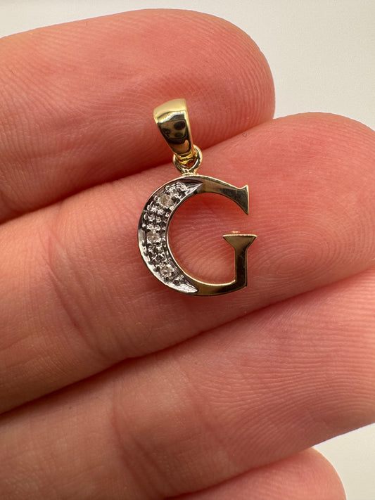 9ct gold diamond initial G pendant