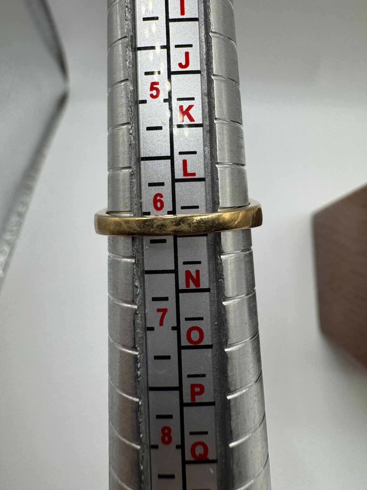 9ct gold pink sapphire and diamond ring