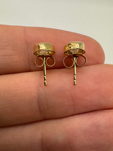 9ct gold zircon heart earrings