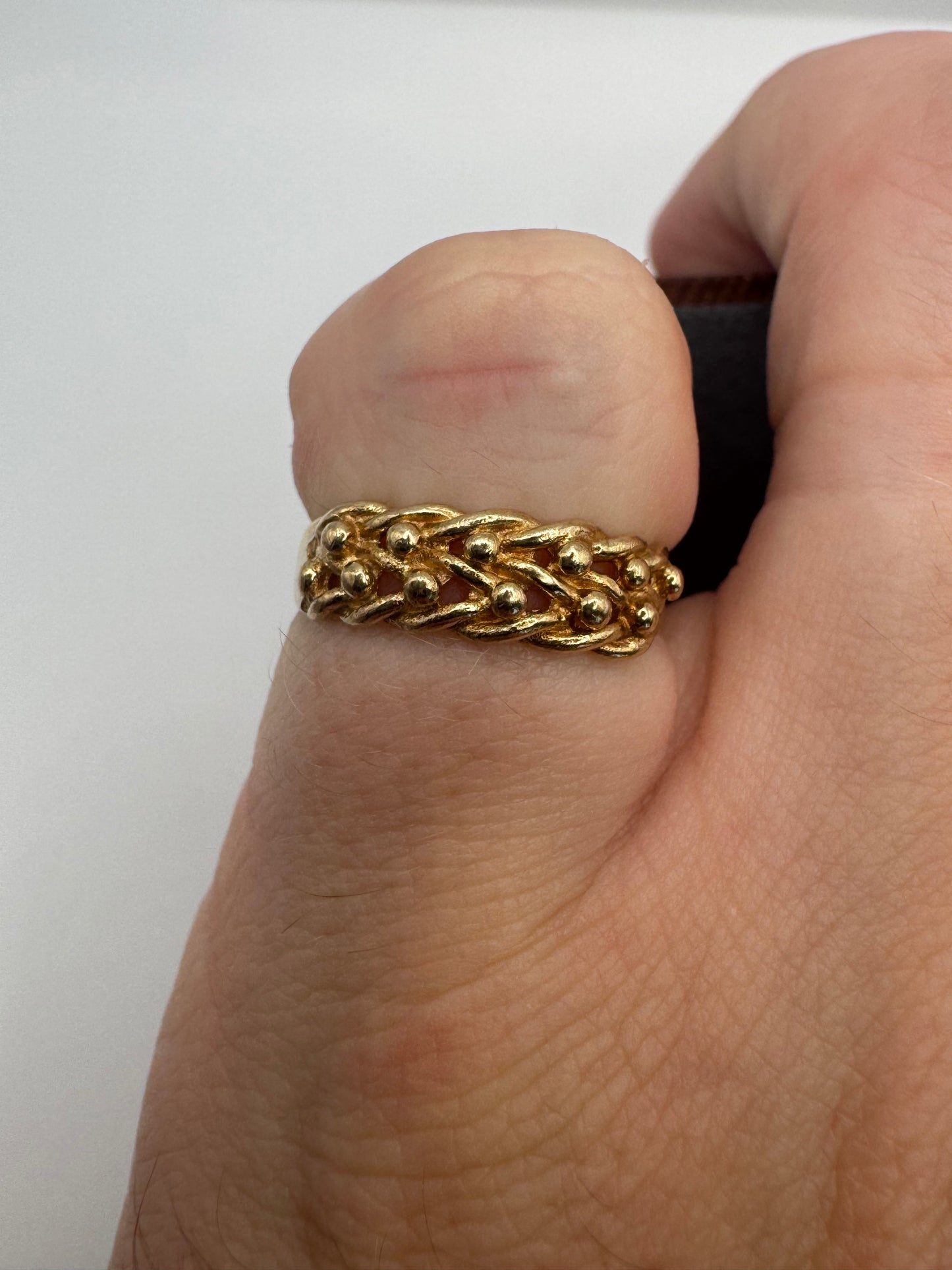 9ct gold keepers ring