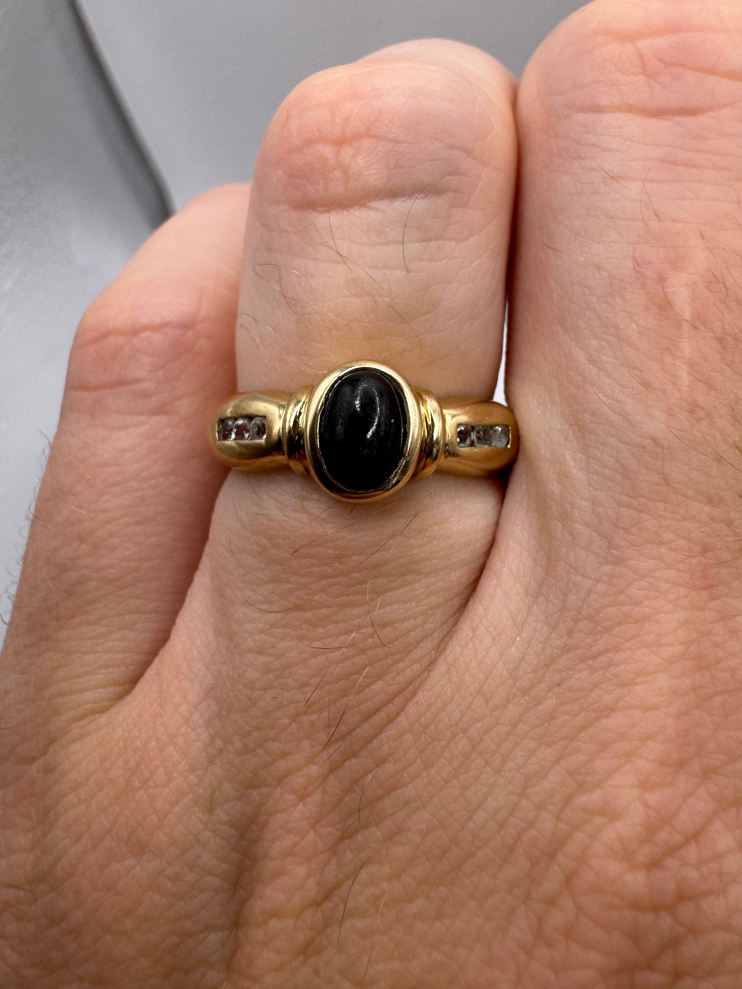 9ct gold star sapphire and cz ring