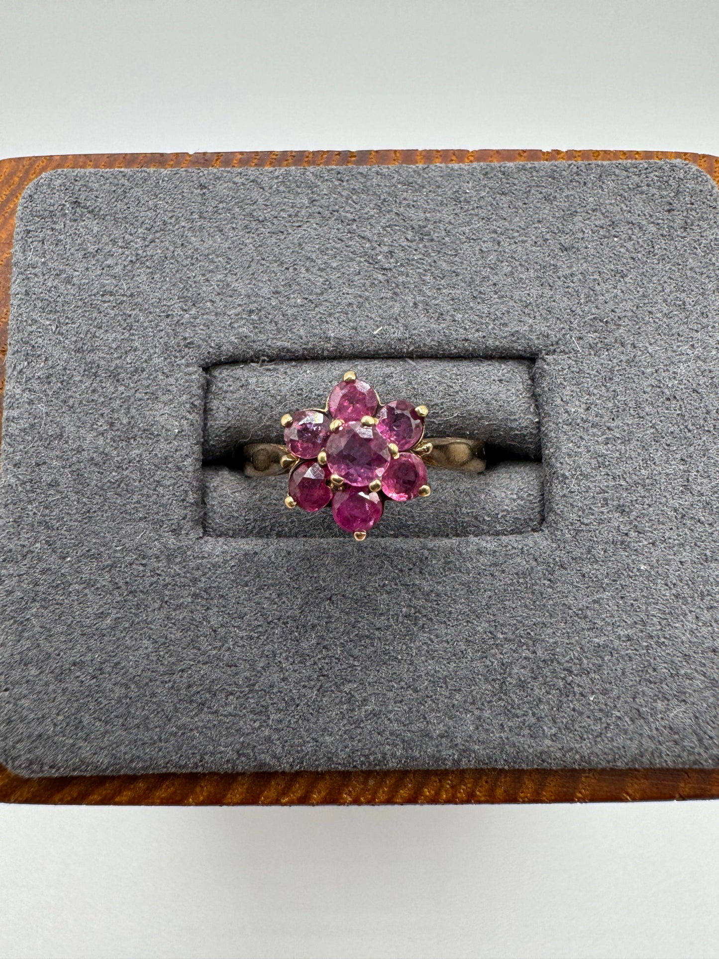 9ct gold ruby cluster ring