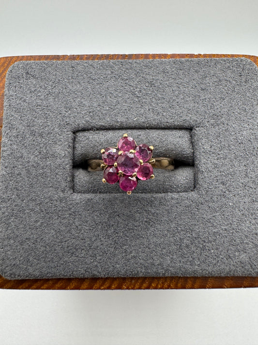 9ct gold ruby cluster ring
