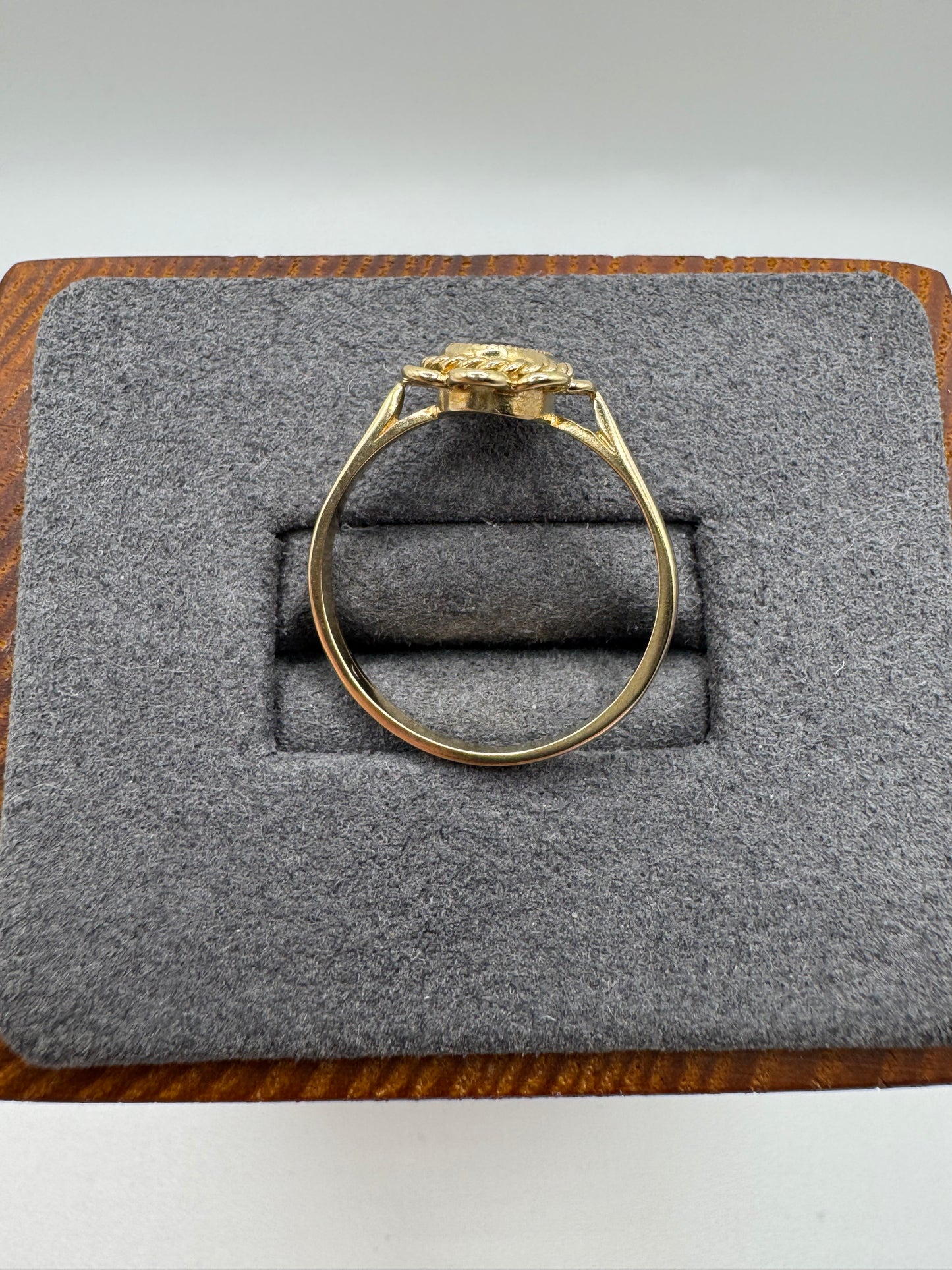 9ct gold Smokey quartz ring