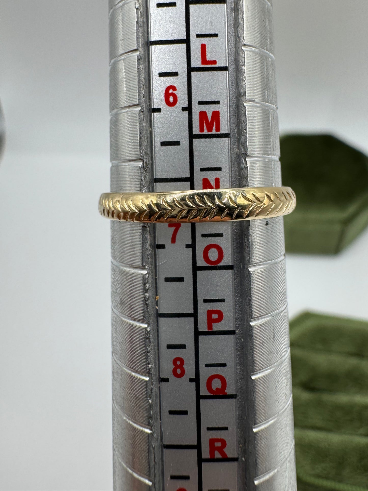 9ct gold snake ring