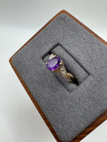 9ct gold amethyst and diamond ring