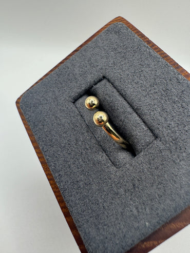 9ct gold torque ring