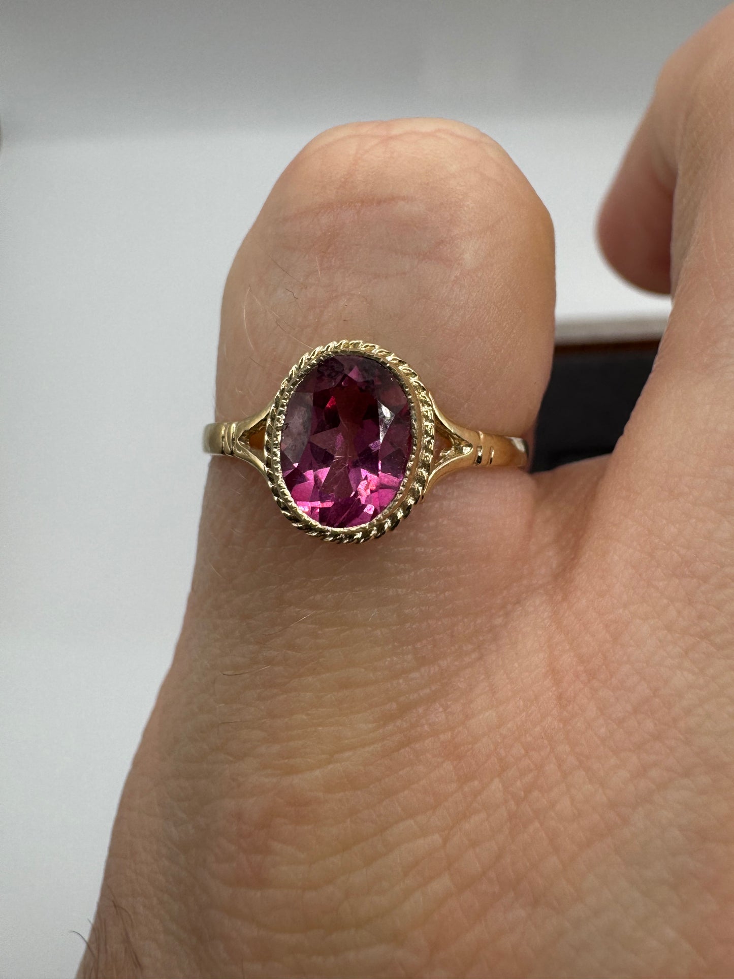 9ct gold pink topaz ring
