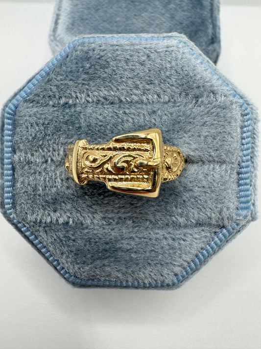9ct gold engraved buckle ring