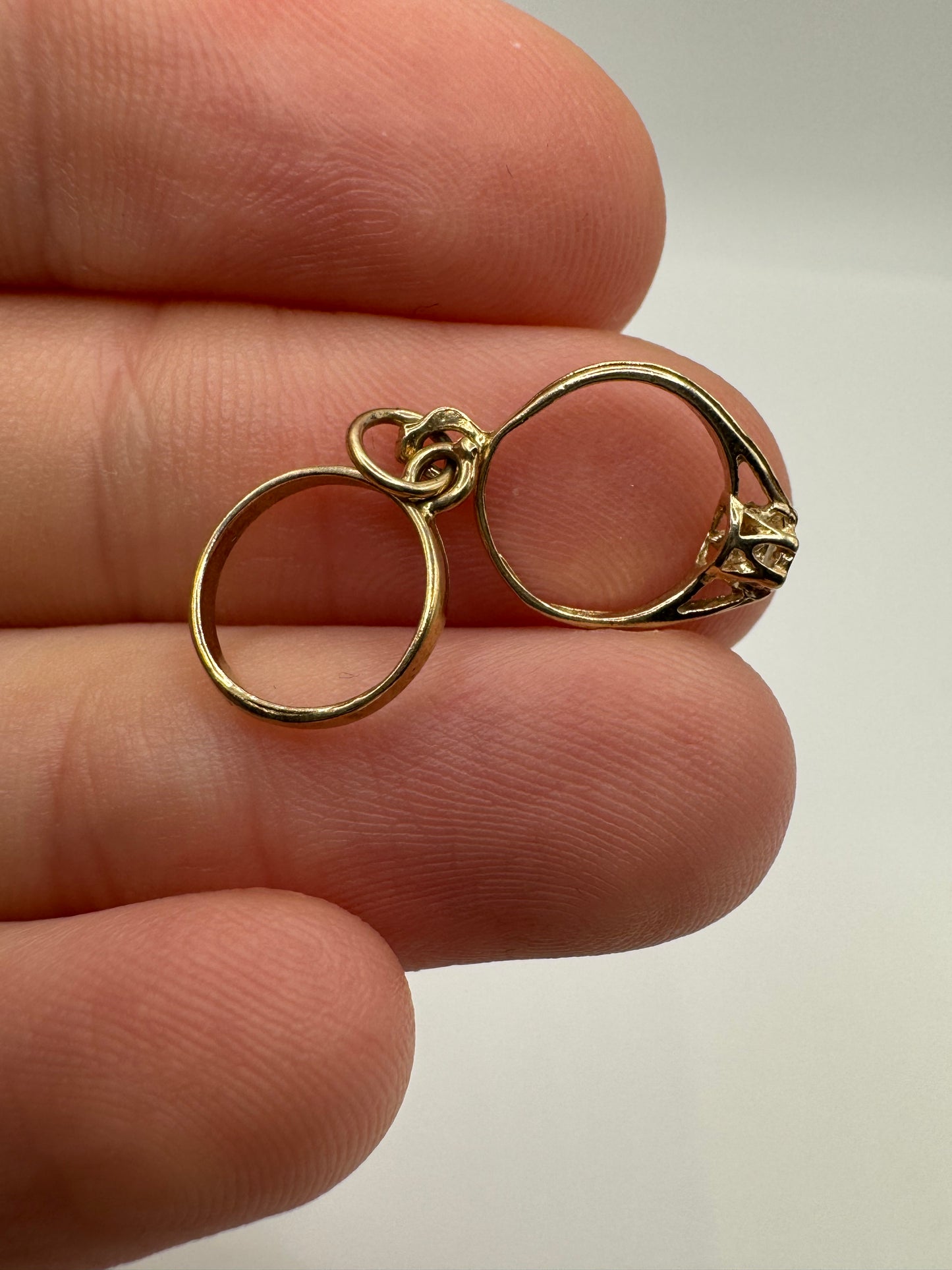 9ct gold rings charm