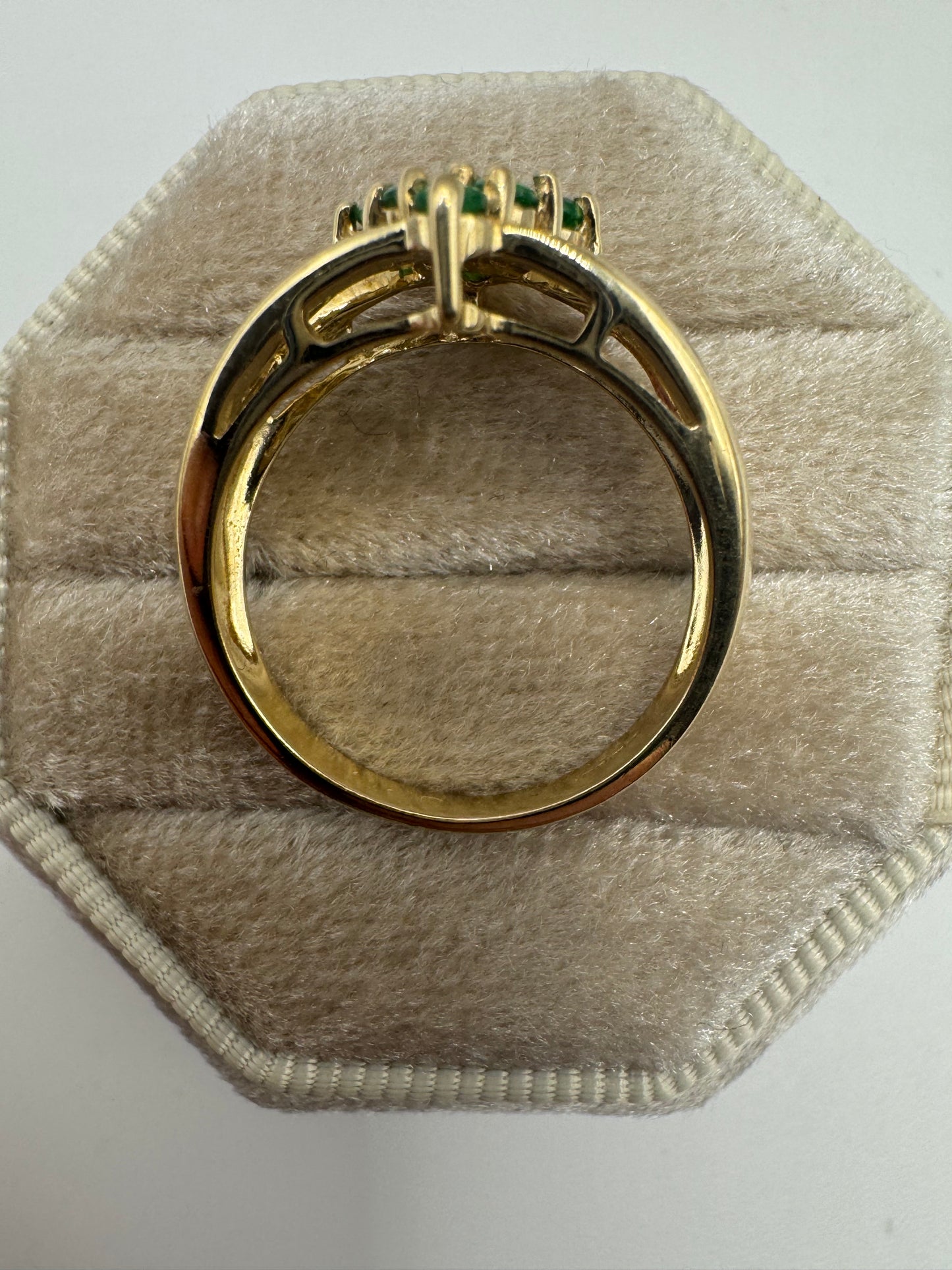 9ct gold demantoid garnet and diamond ring