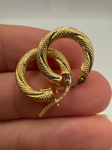 9ct gold frosted twist creole earrings