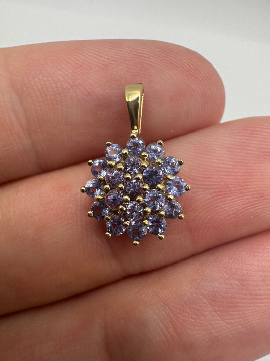 9ct gold tanzanite cluster pendant