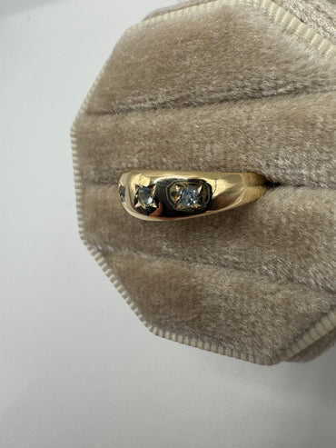 9ct gold topaz gypsy ring