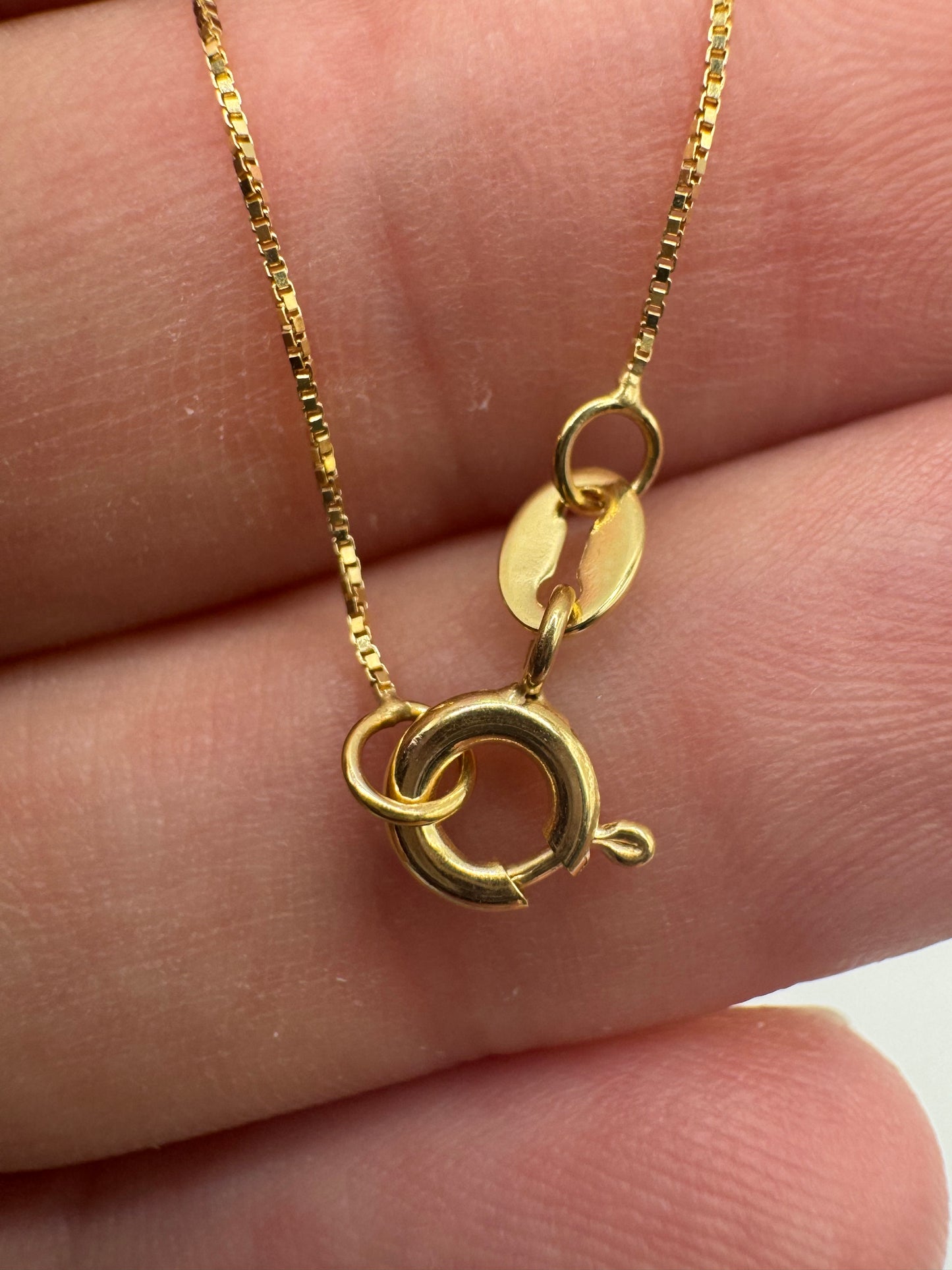 9ct gold Venetian box chain 37